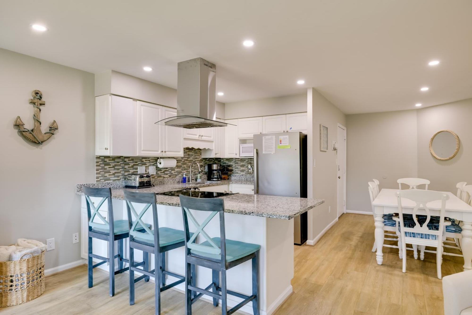 Emerald Isle Condo With Indoor Pool And Beach Access! מראה חיצוני תמונה