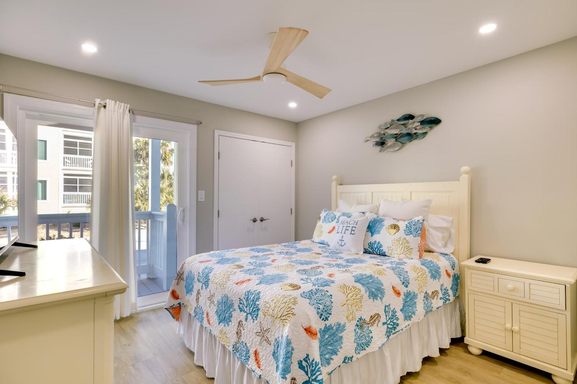 Emerald Isle Condo With Indoor Pool And Beach Access! מראה חיצוני תמונה